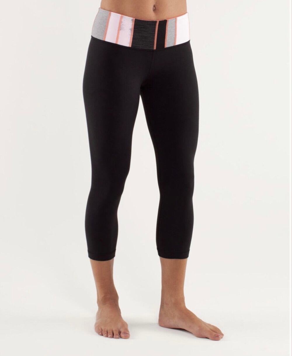 Lululemon Black Pink Stripe Polka Dot Wunder Under Reversible Crop Capri Legging